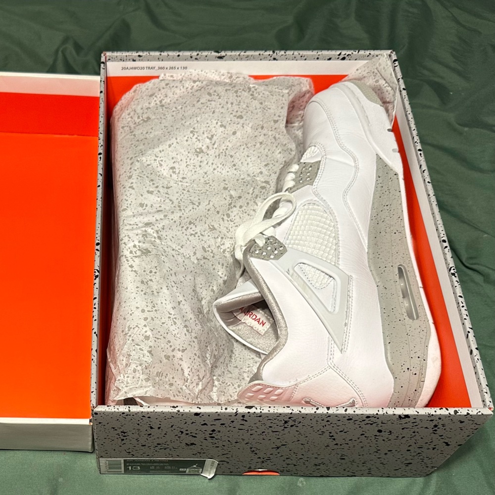 Jordan 4 White Oreo